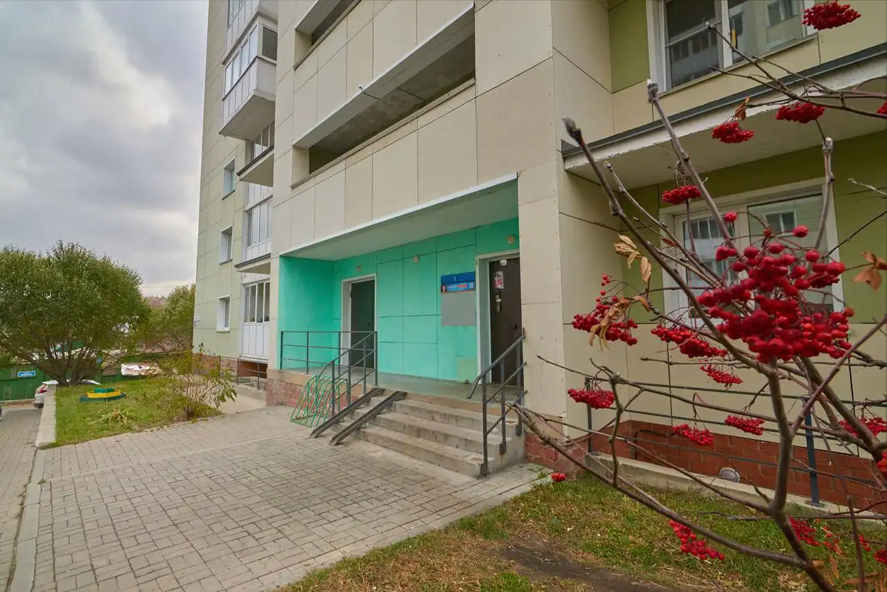 Уютная 2-х комнатная квартира 54 кв.м с дизайнерским ремонтом - Квартиры (Недвижимость) в Неизвестно