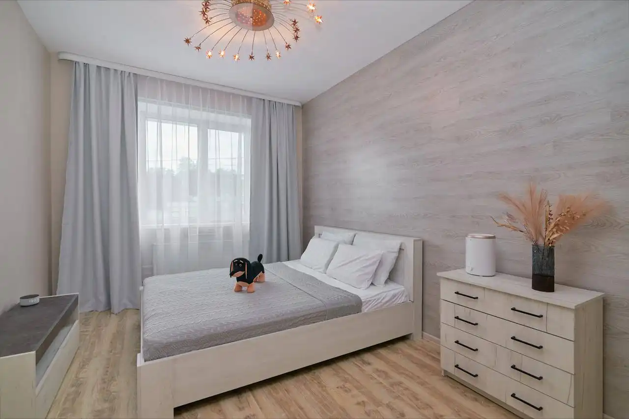 Уютная 2-х комнатная квартира 54 кв.м с дизайнерским ремонтом - Квартиры (Недвижимость) в Неизвестно