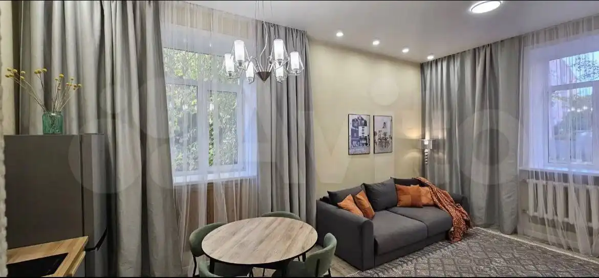 Просторная 2-к квартира с дизайнерским ремонтом в центре города - Квартиры (Недвижимость) в Неизвестно