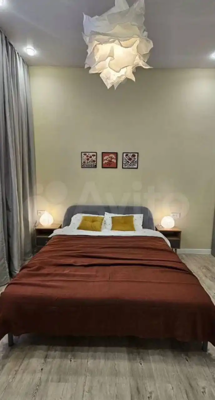 Просторная 2-к квартира с дизайнерским ремонтом в центре города - Квартиры (Недвижимость) в Неизвестно