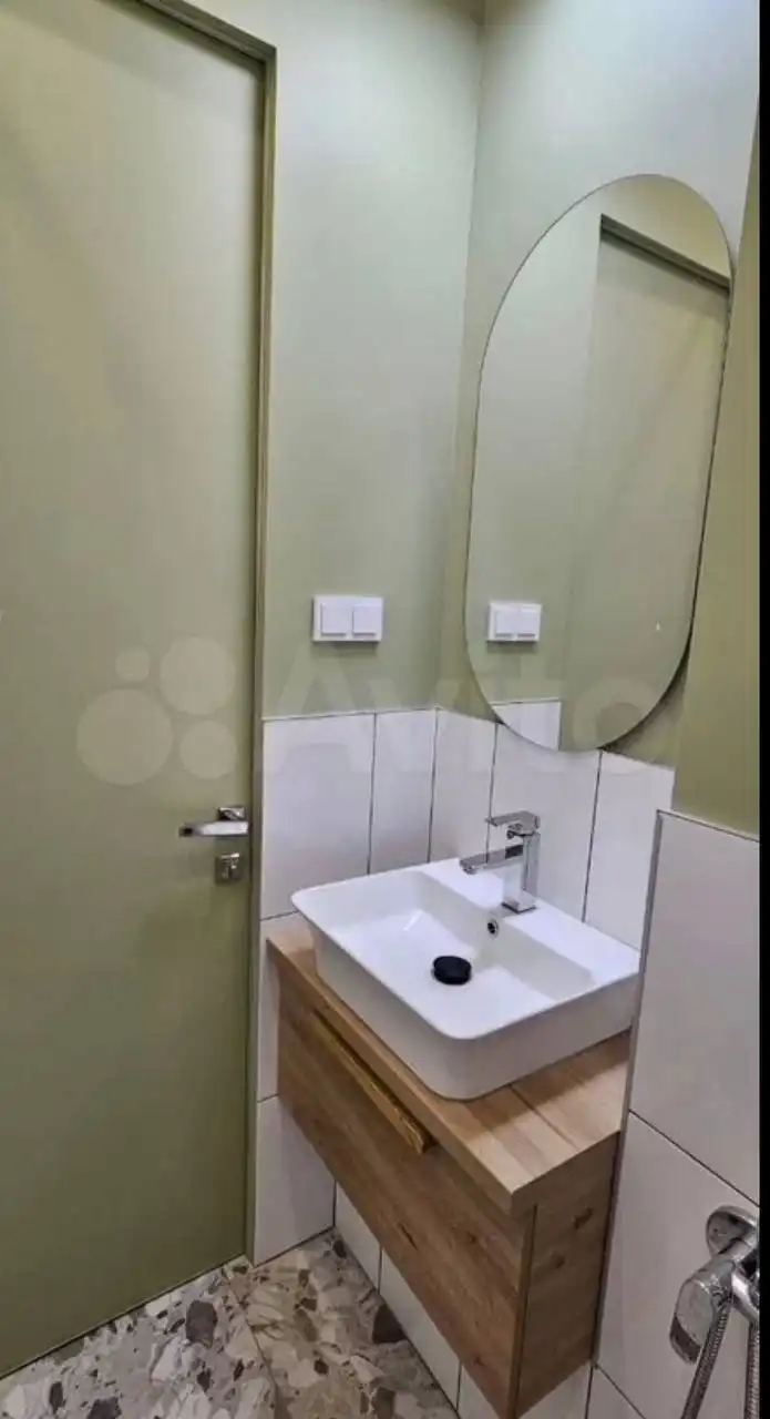 Просторная 2-к квартира с дизайнерским ремонтом в центре города - Квартиры (Недвижимость) в Неизвестно