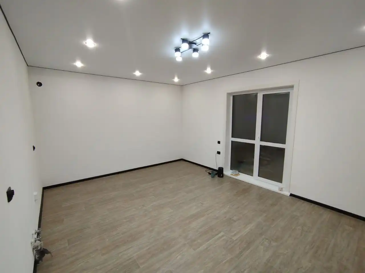 Продажа дома из газобетона 3 комнаты + кухня-гостиная - Дома (Недвижимость) в Неизвестно