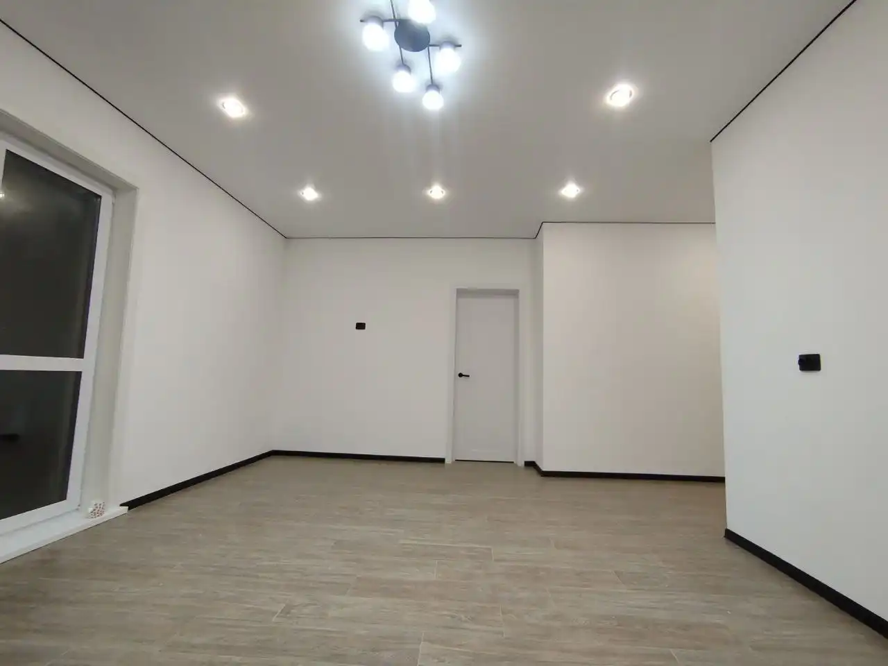 Продажа дома из газобетона 3 комнаты + кухня-гостиная - Дома (Недвижимость) в Неизвестно