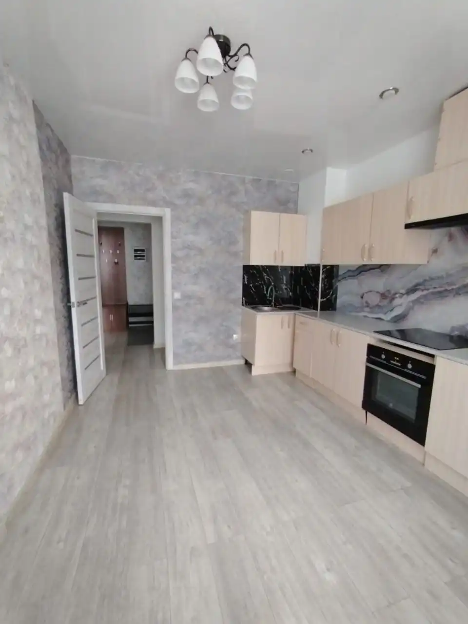 Продам 3-х комнатную квартиру в ЖК Ботаника