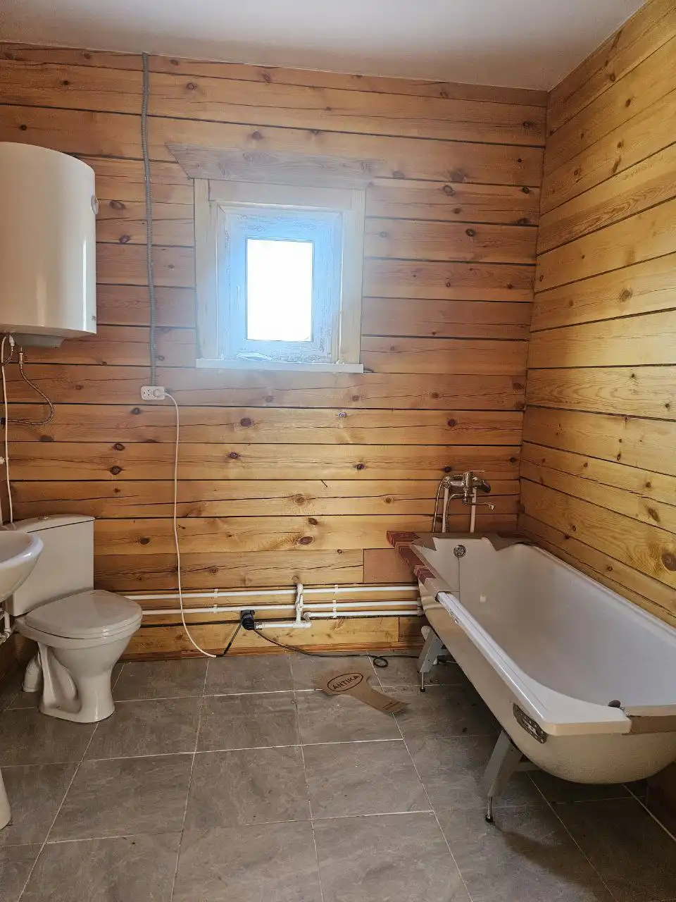 Продажа брусового дома с гаражом и мансардой - Дома (Недвижимость) в Неизвестно