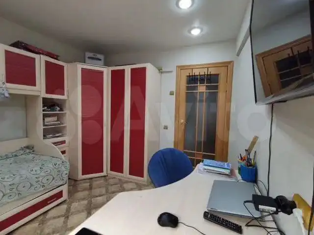 Продается 3-комнатная квартира в мкр-не Ленинградский