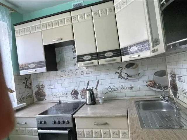 Сдам 2-комнатную квартиру в Иркутске, район 28 школы - Дом в Иркутск