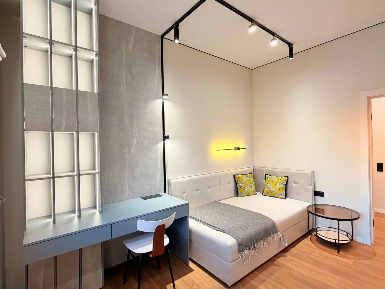 Продажа 2-х комнатной квартиры на 16 этаже с премиум-ремонтом - Квартиры (Недвижимость) в Неизвестно