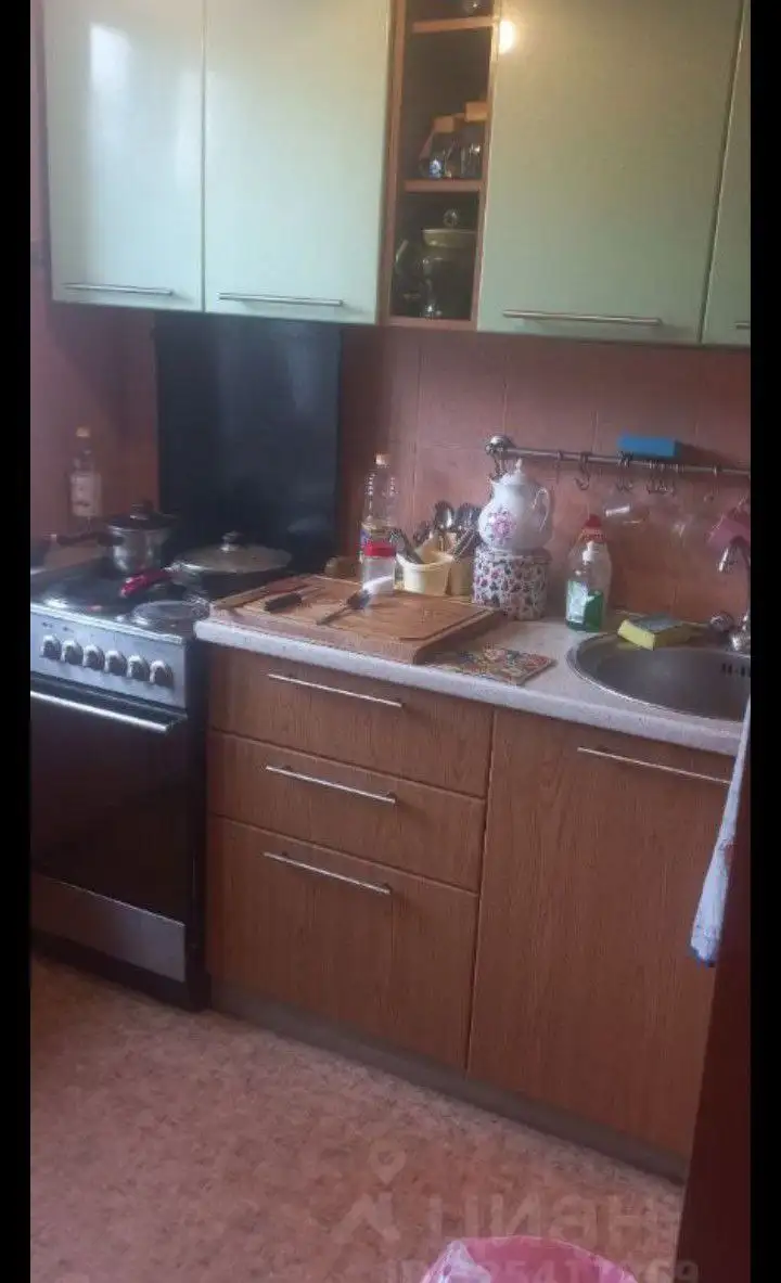 Сдам комнату с отдельным входом в 3-к квартире - Аренда жилья (Недвижимость) в Неизвестно