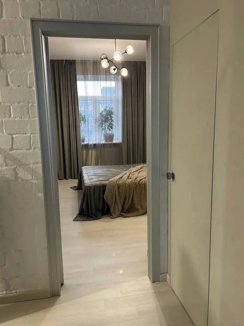 Продажа сталинки 51 кв.м после капитального ремонта - Недвижимость в Неизвестно