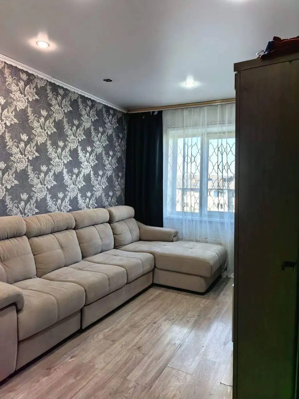 Продажа двухкомнатной квартиры на улице Маршала Конева - Квартиры (Недвижимость) в Неизвестно