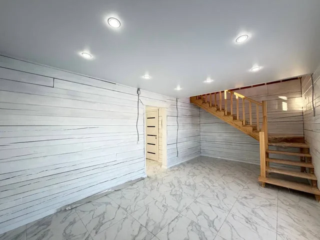 Продается дом 200м3 Урик с баней и участком 14 соток - Земля в Урик