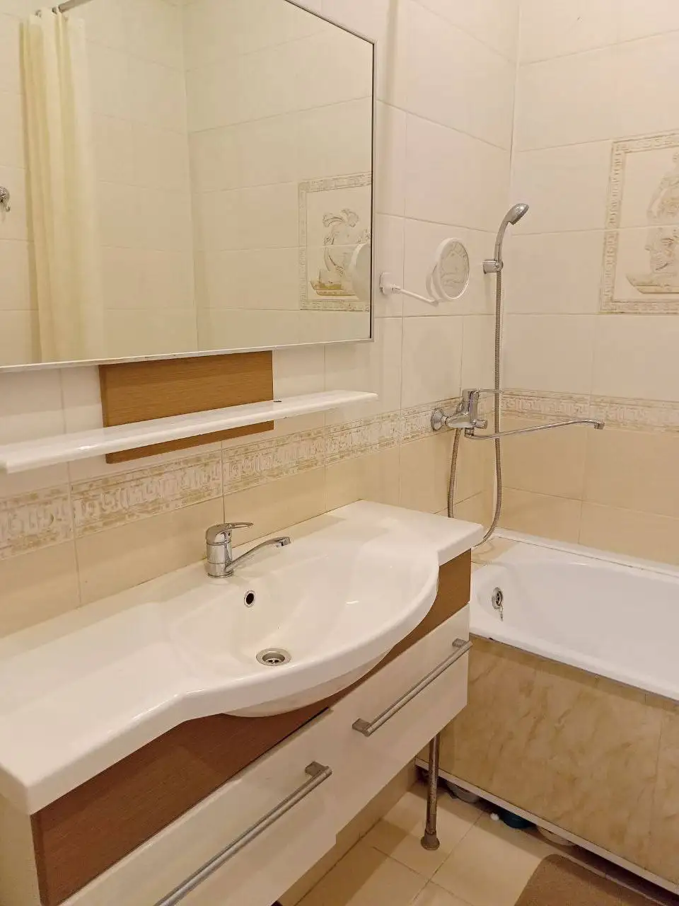 Продажа евро двухкомнатной квартиры с патио в мкр. Ершовский - Квартиры (Недвижимость) в Ершовский