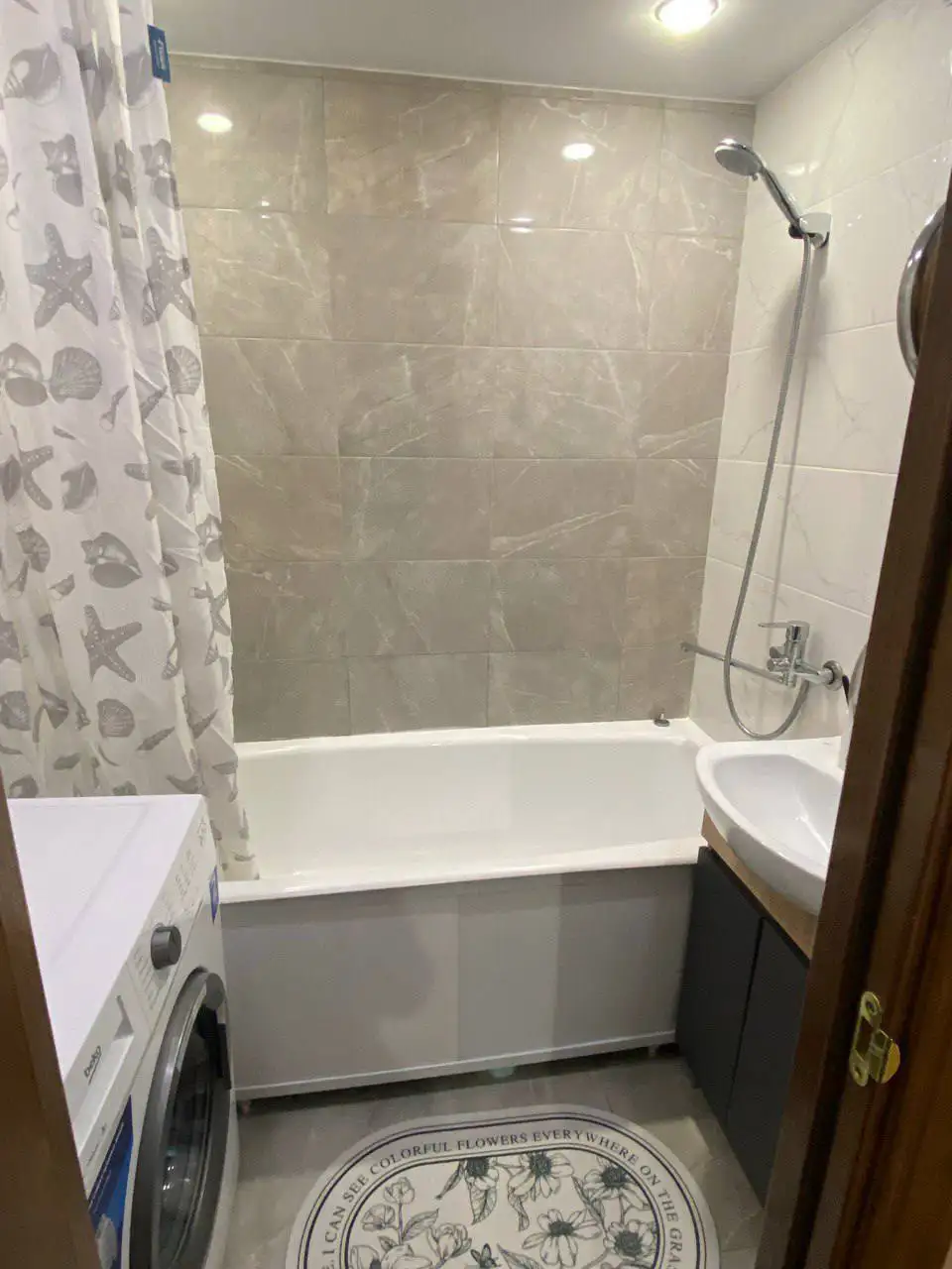 Продажа двухкомнатной квартиры на 1 этаже в мкр. Университетский - Квартиры (Недвижимость) в Неизвестно