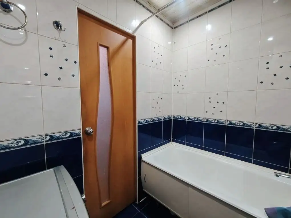 Продам трёхкомнатную квартиру на бульваре Рябикова - Квартиры (Недвижимость) в Неизвестно