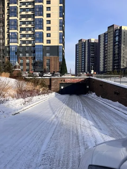 Квартира с парковкой в ЖК 'Сибиряков' бизнес-класса - Недвижимость в Неизвестно