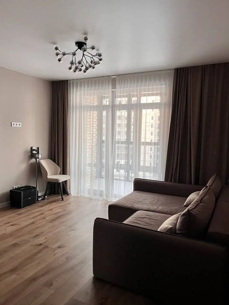 Квартира с парковкой в ЖК 'Сибиряков' бизнес-класса - Квартиры (Недвижимость) в Неизвестно