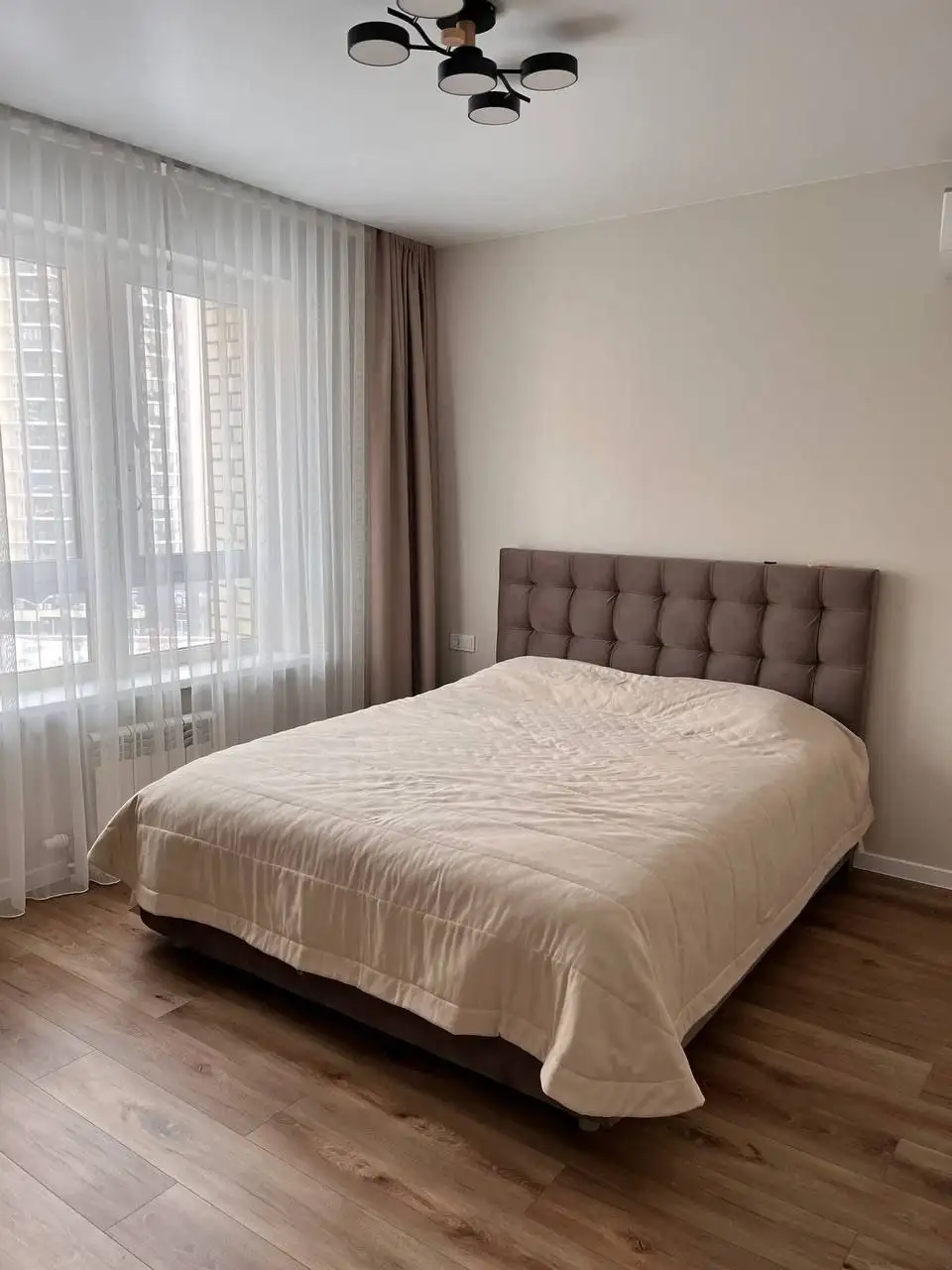 Квартира с парковкой в ЖК 'Сибиряков' бизнес-класса - Квартиры (Недвижимость) в Неизвестно