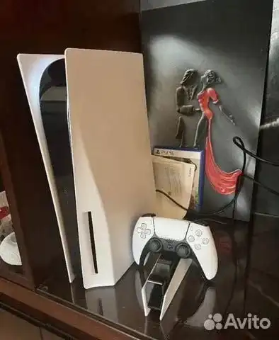 Продам PlayStation 5 в хорошем состоянии - Игровые приставки (Электроника) в Омск
