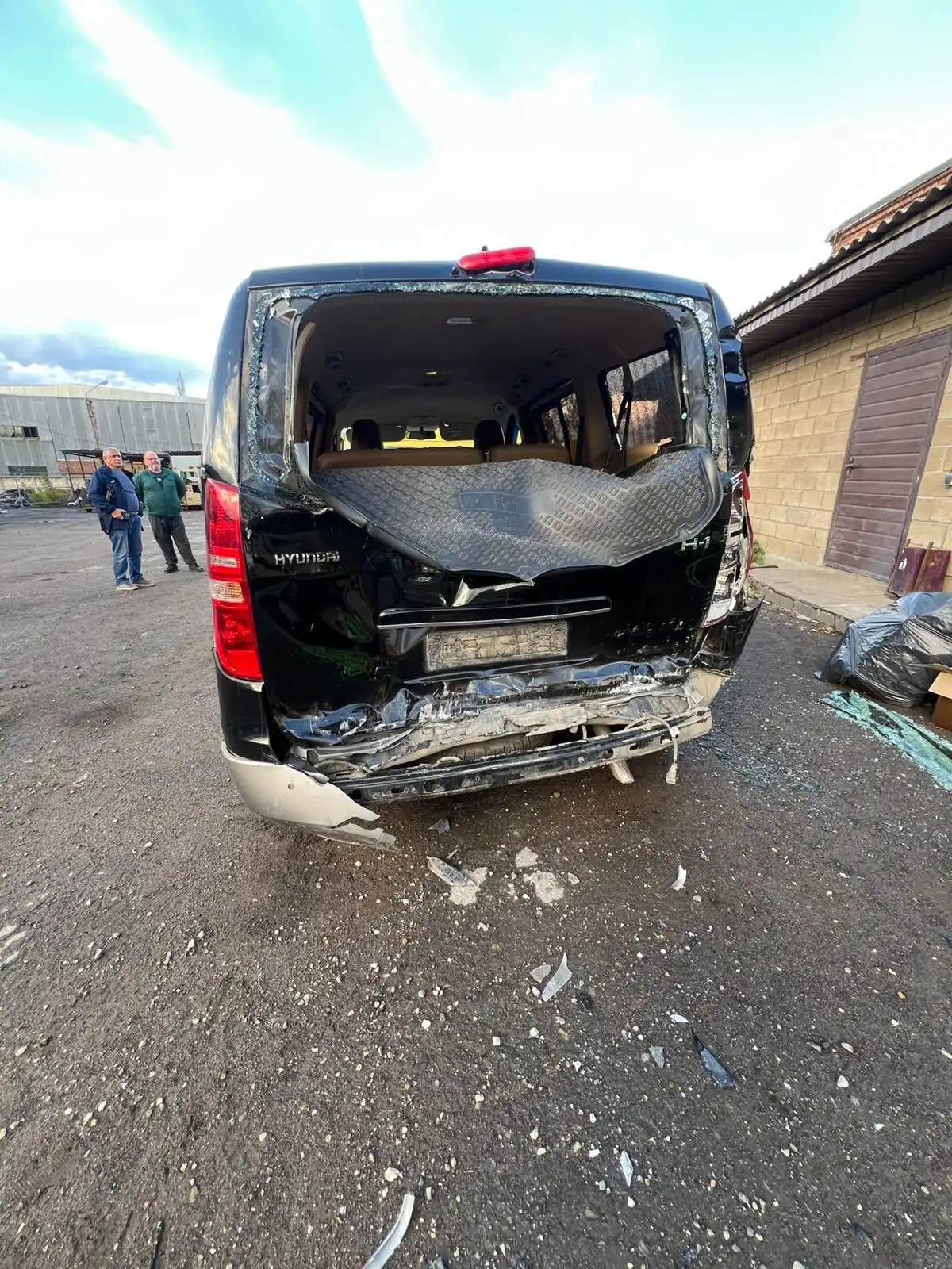 Hyundai H-1 2020 года после ДТП