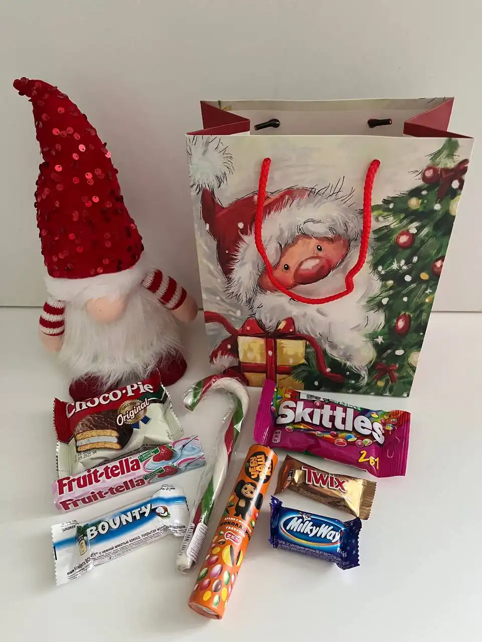 Детские новогодние подарки
