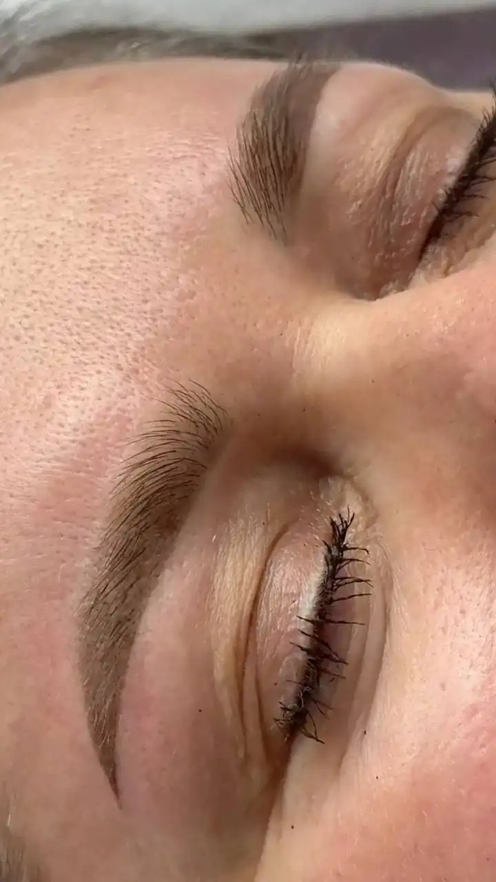 Перманент бровей в технике пудровые брови - Перманентный макияж (Красота и здоровье) в Оренбург