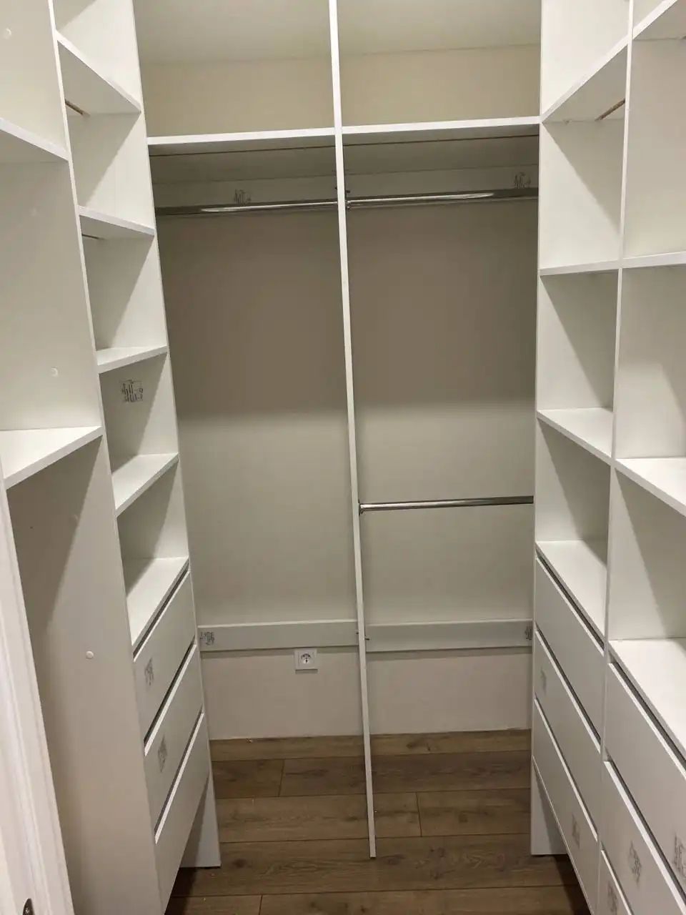 Изготовление шкафов и гардеробных на заказ - Мебель на заказ (Услуги) в Оренбург