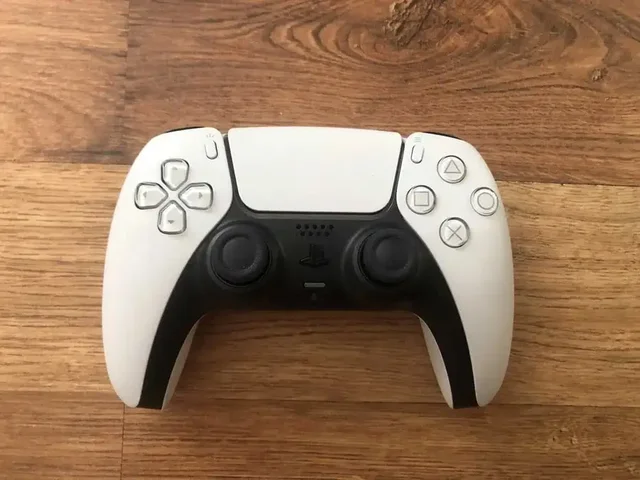 Джойстик для PS5 - частное объявление в Москва