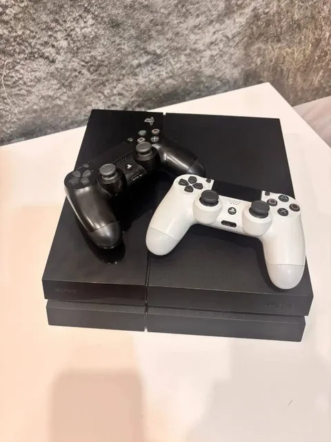 Продам прошитую PS4 - Столы письменные в Москва