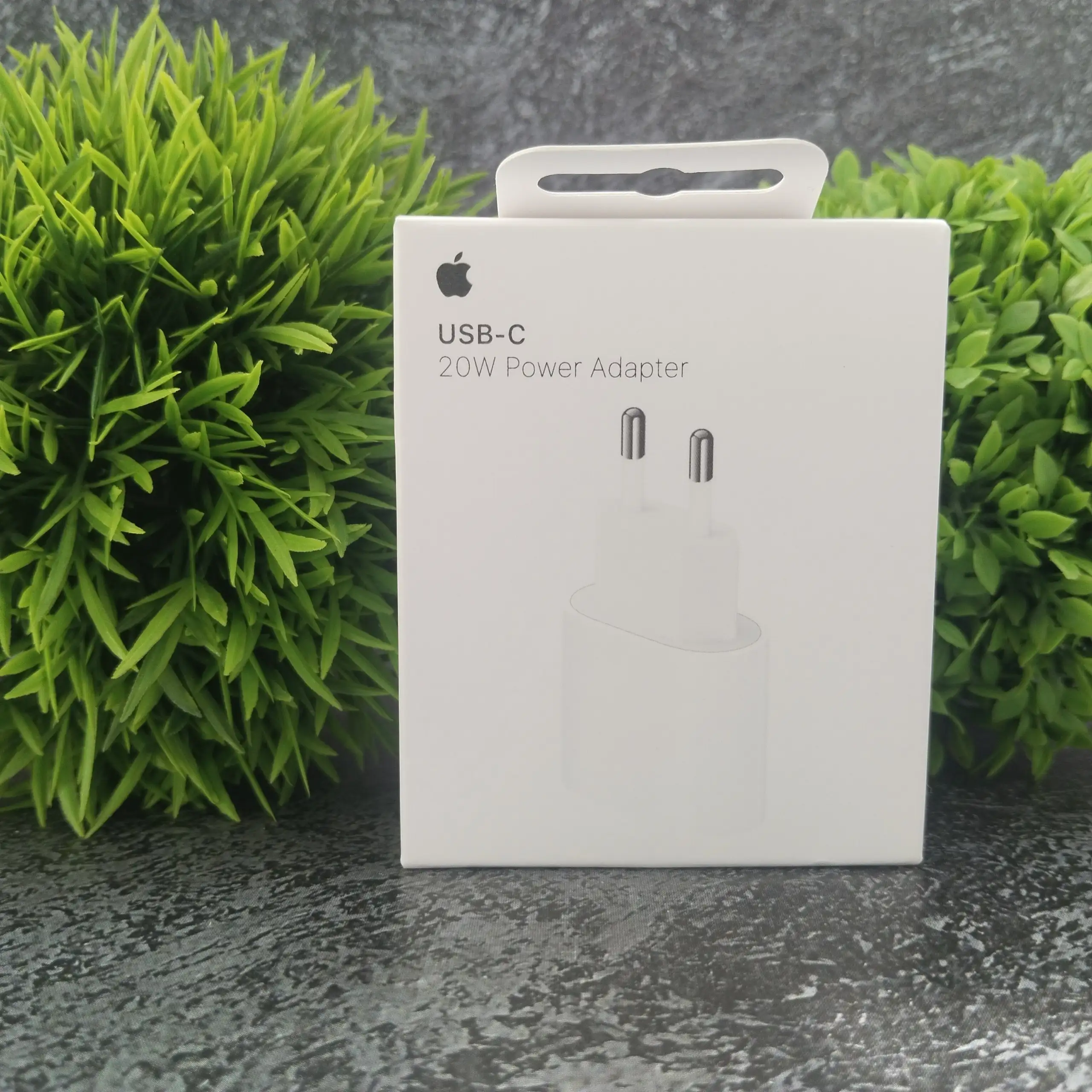 Продажа оригинальных аксессуаров Apple (MagSafe, AirPods, адаптер) - Аксессуары для гаджетов (Электроника) в Москва