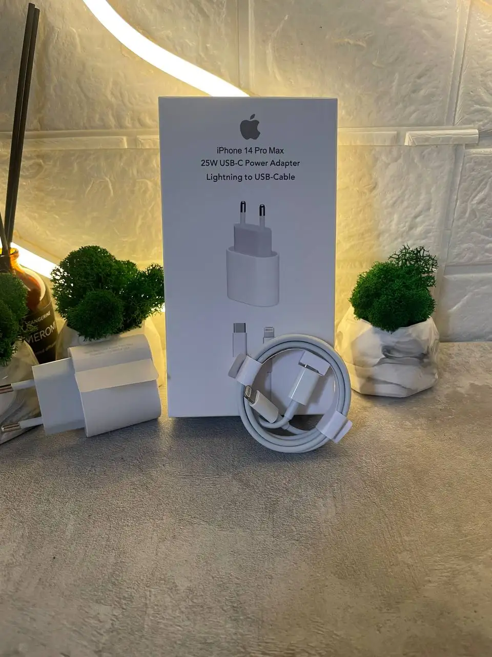 Продажа AirPods Pro, DualShock 4 и Комплекта зарядки Apple - Барахолка в Москва