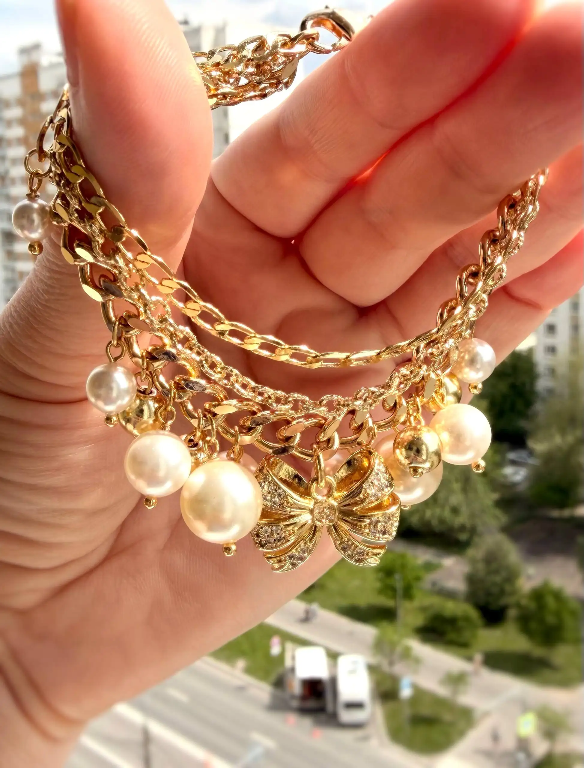 Браслет из цепочек с подвесками Swarovski и гематитом - Барахолка в Москва