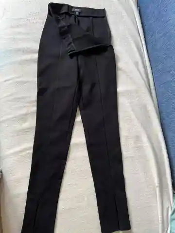 Черные эластичные брюки Toptop XS - Одежда в Москва
