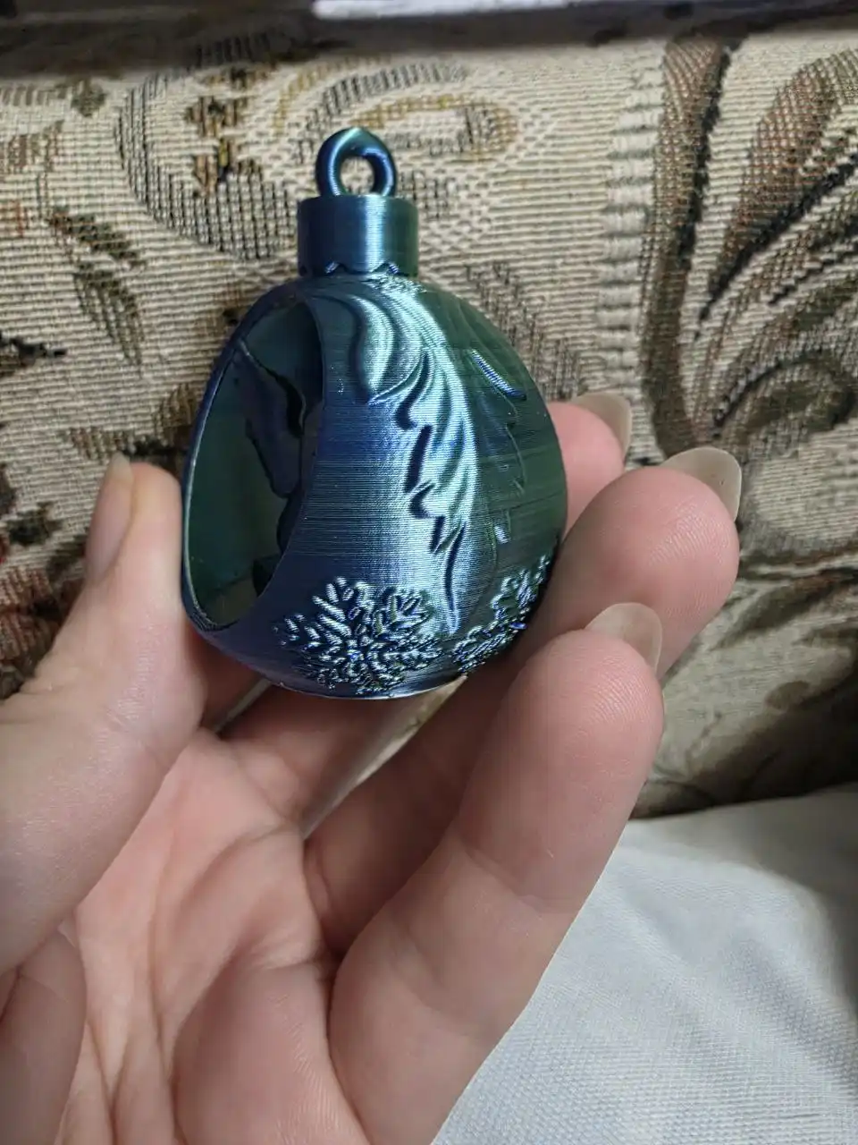 Новогодняя игрушка