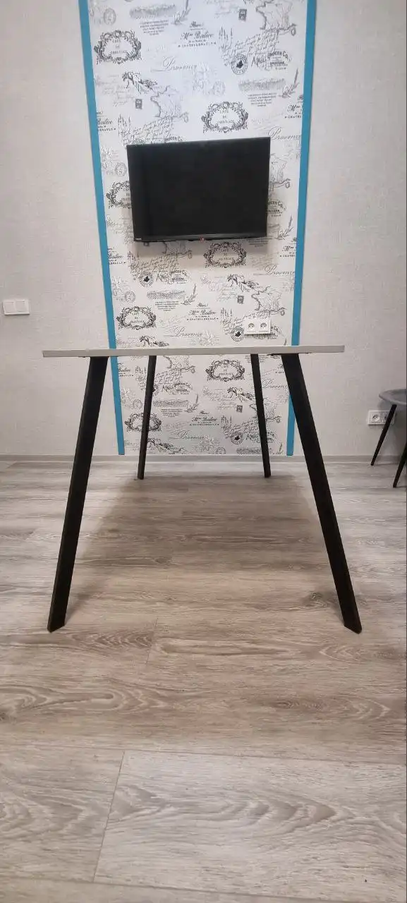 Стол 110×70×70, мдф/сталь