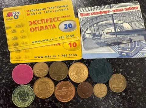 Коллекция жетонов метро и таксофонов из разных стран - Хобби и отдых в Москва