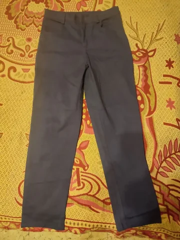 Новые брюки размер 140 для школы - Одежда в Москва