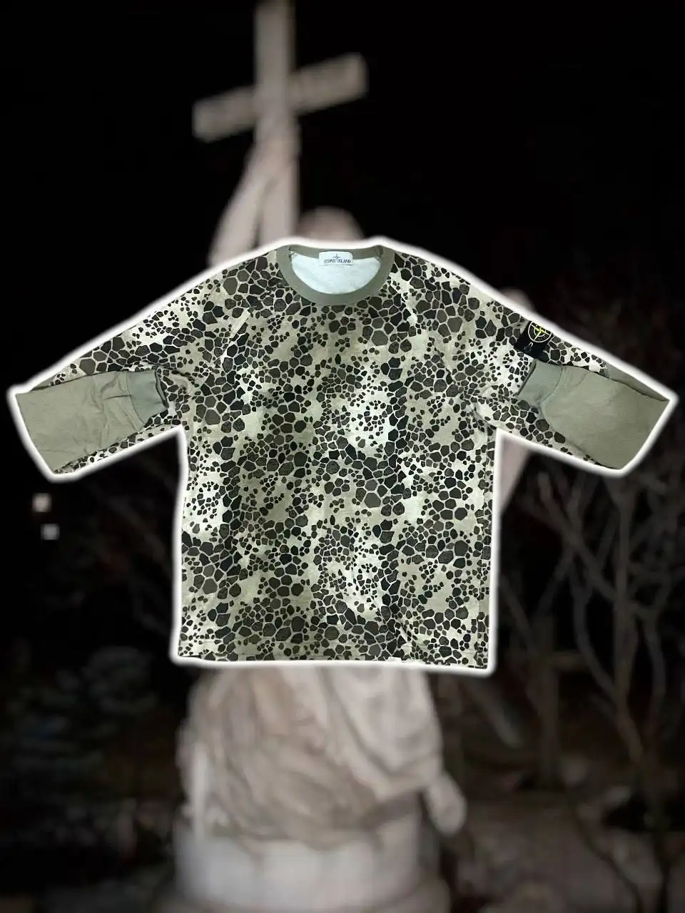 Одежда брендов Stone Island, Calvin Klein, Nike и других