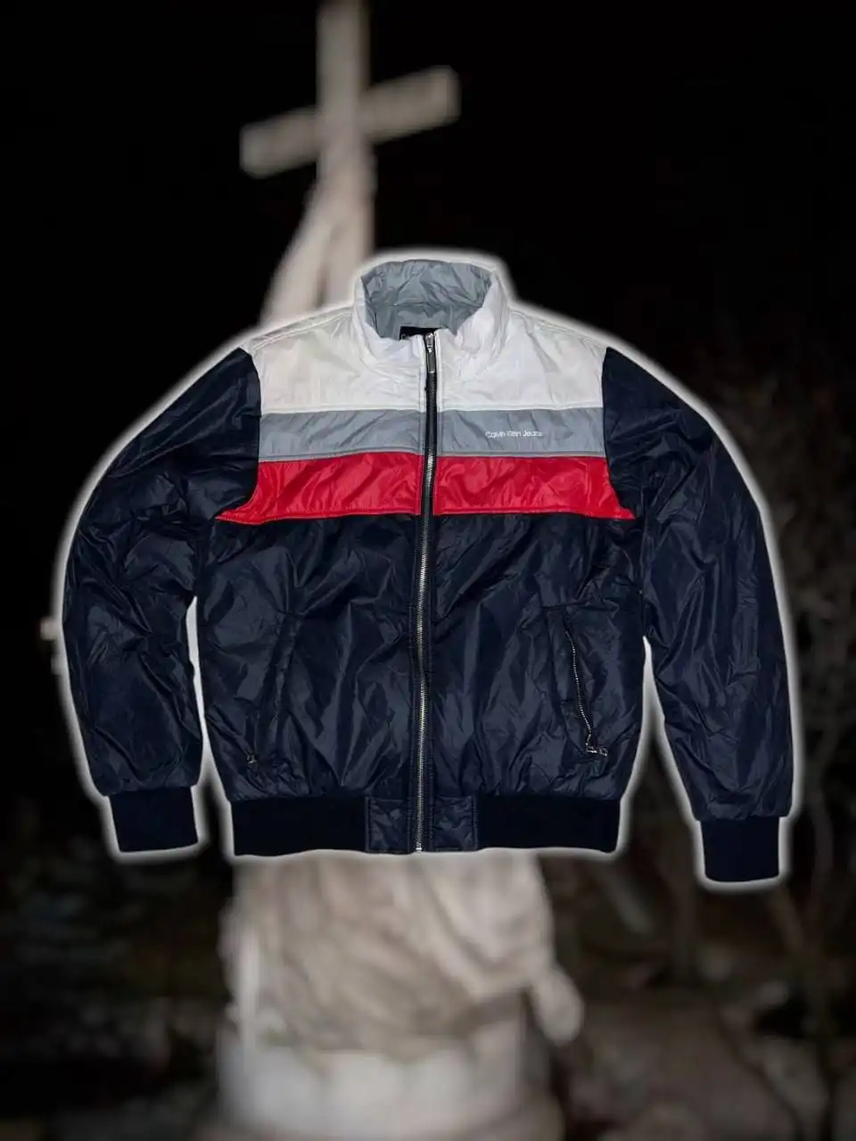 Одежда брендов Stone Island, Calvin Klein, Nike и других