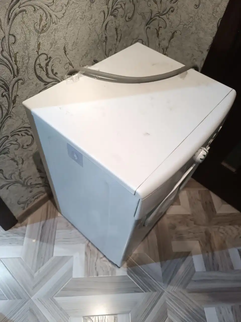 Стиральная машина 3,5 кг, 7 лет, в рабочем состоянии