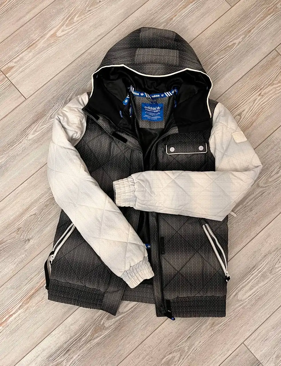 Куртка женская Adidas мембранная горнолыжная