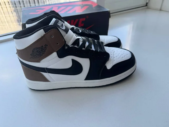 Кроссовки Nike Jordan зимние с мехом новые размер 43 - Одежда в Москва