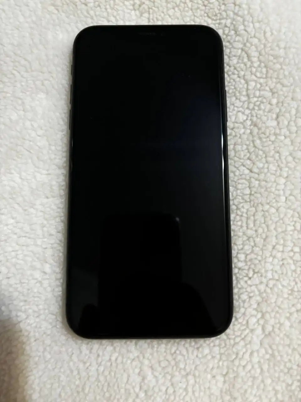 Продам iPhone 11 64 ГБ