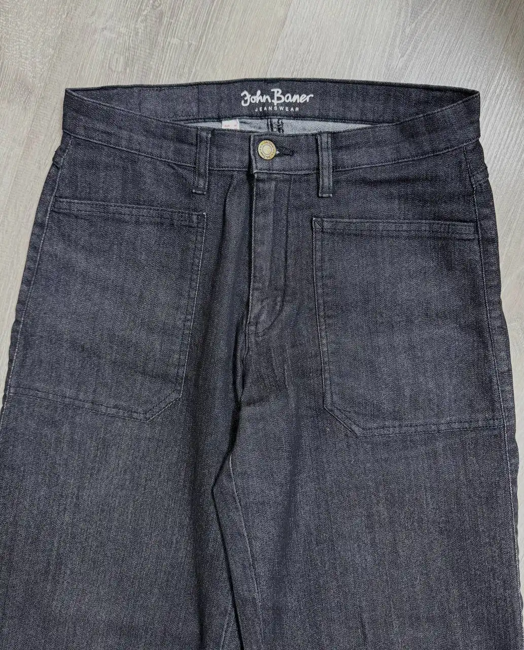 Стильные джинсы немецкого бренда John Baner размер M