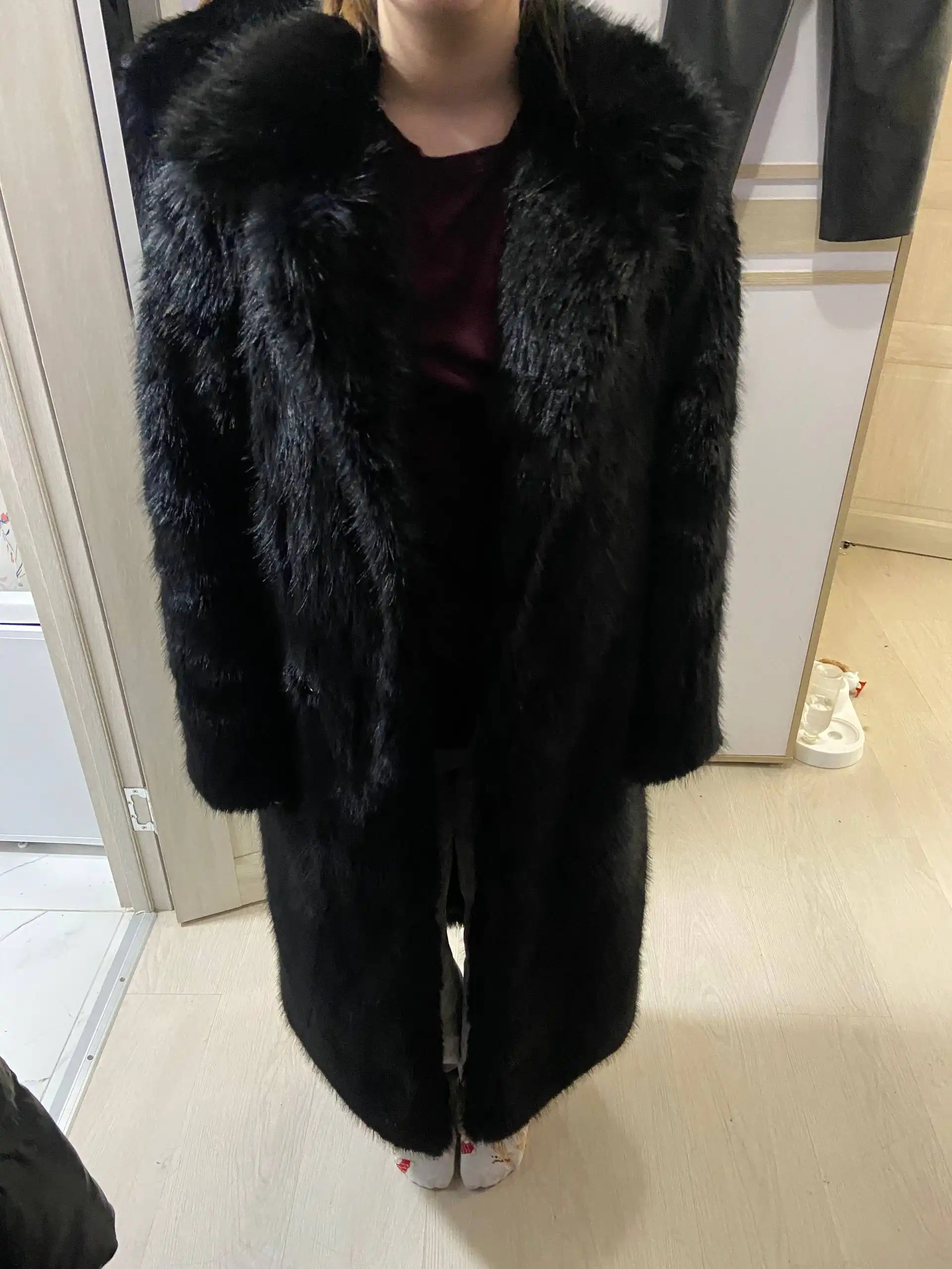 Продам новую шубу из искусственного и лисьего меха размер М