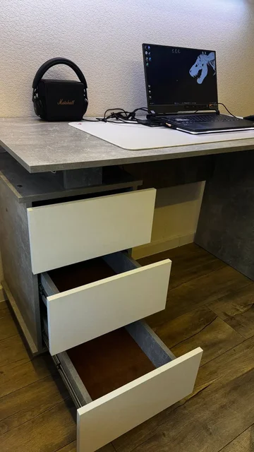 Продам рабочий стол в идеальном состоянии - Для дома и дачи в Москва