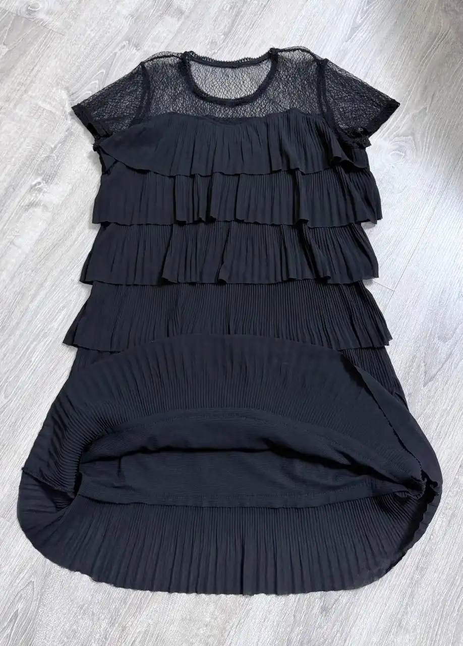 Коктейльное маленькое черное платье из шифона