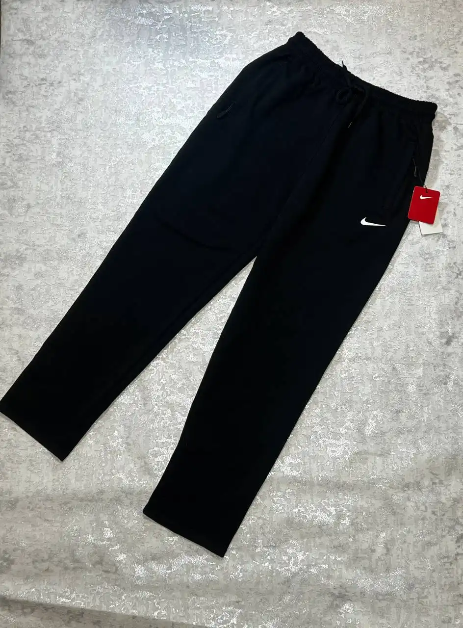 Спортивные штаны Nike новые в упаковке