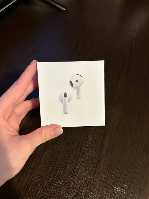Продажа AirPods 4 с шумоподавлением - Электроника в Москва