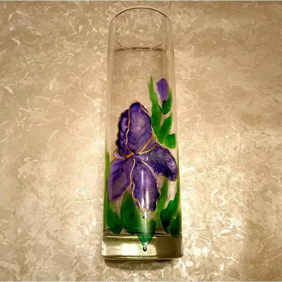 Ваза для цветов 'Флора' с ирисом